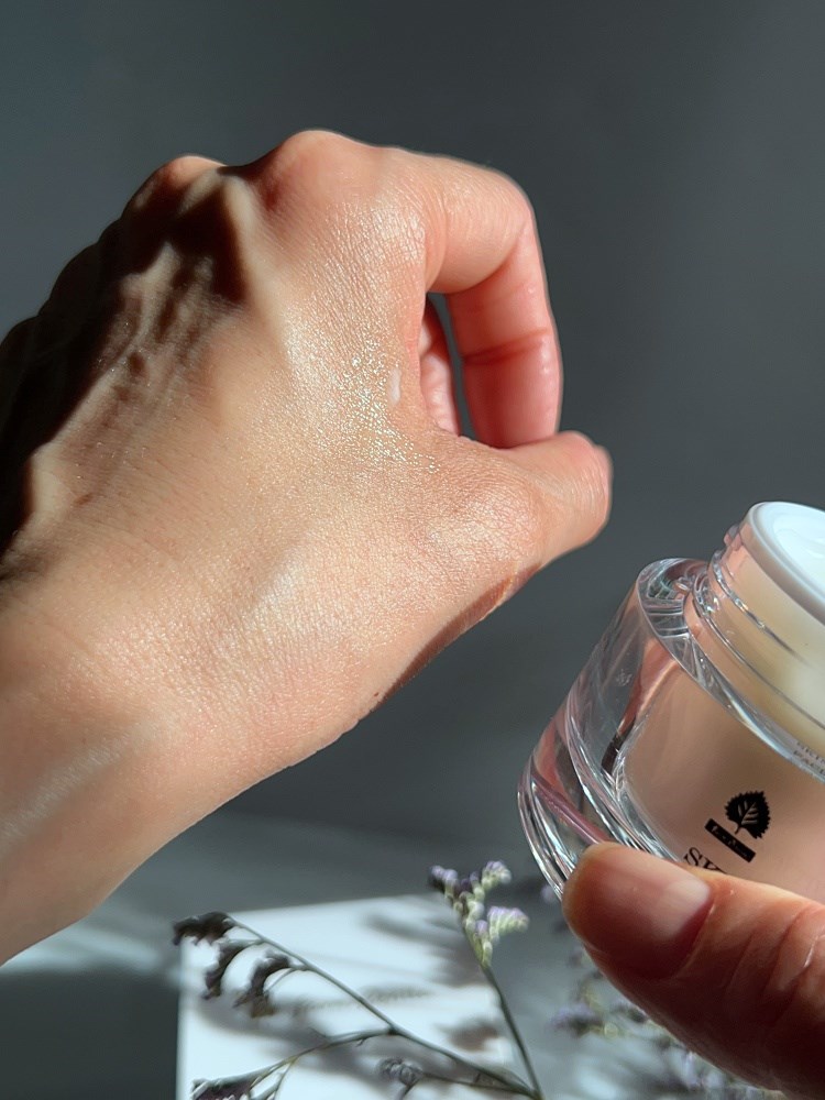 女人知己試用大隊,口碑行銷,部落客行銷,FarmPerilla 賦活修護面霜,自然綠紫蘇,無農藥,清爽不黏膩,滋潤肌膚,一抹有感